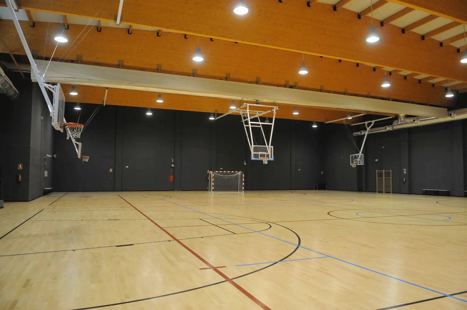 Instalaciones deportivas mantenidas por PisciMania